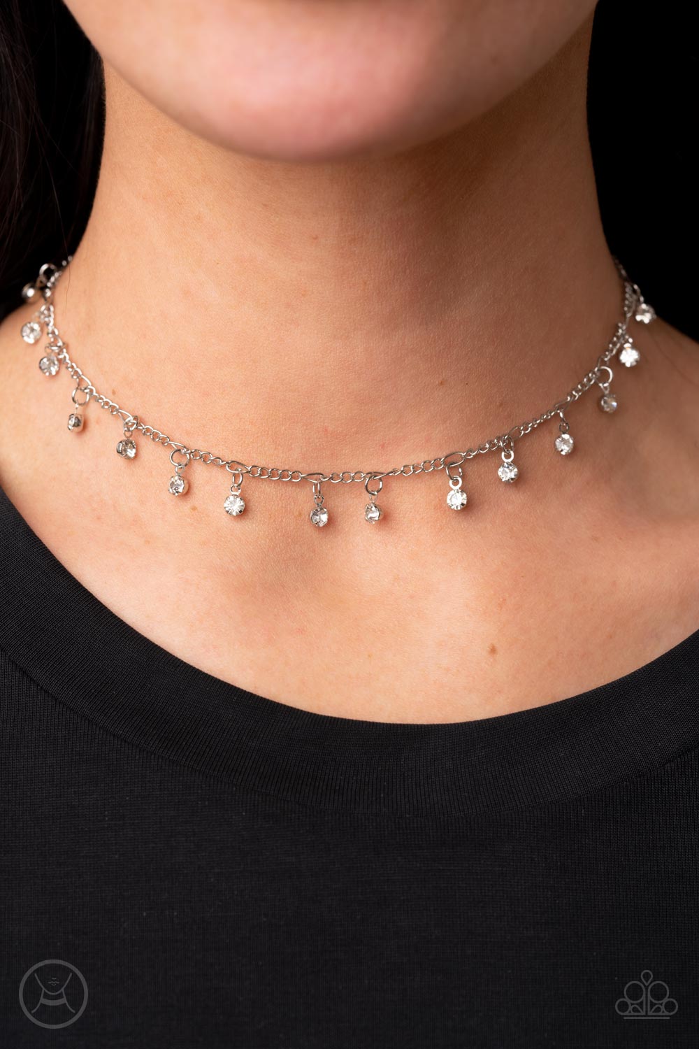 Paparazzi Bringing SPARKLE Back - White Choker