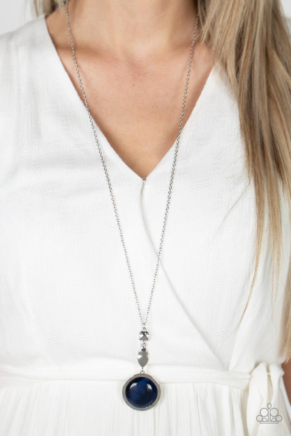 Paparazzi Magic Carpet Cruise - Blue Necklace
