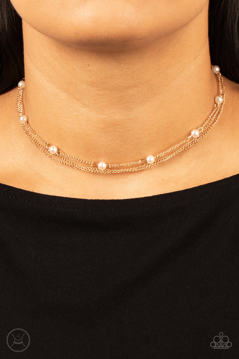 Paparazzi Daintily Dapper - Gold Choker