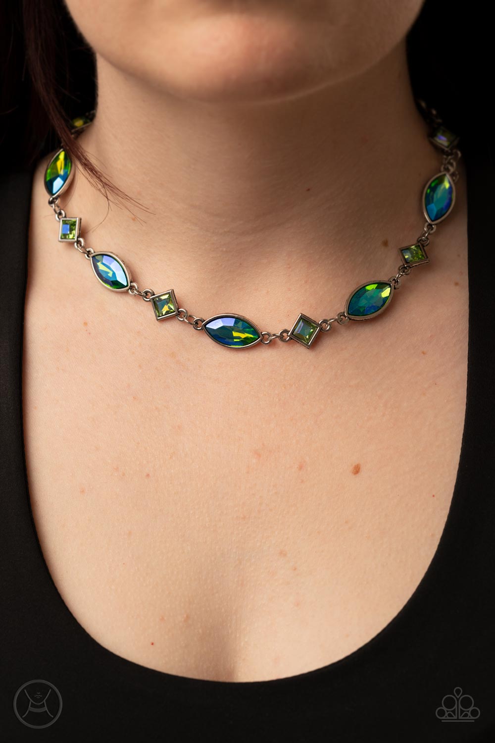 Paparazzi Prismatic Reinforcements - Green Choker