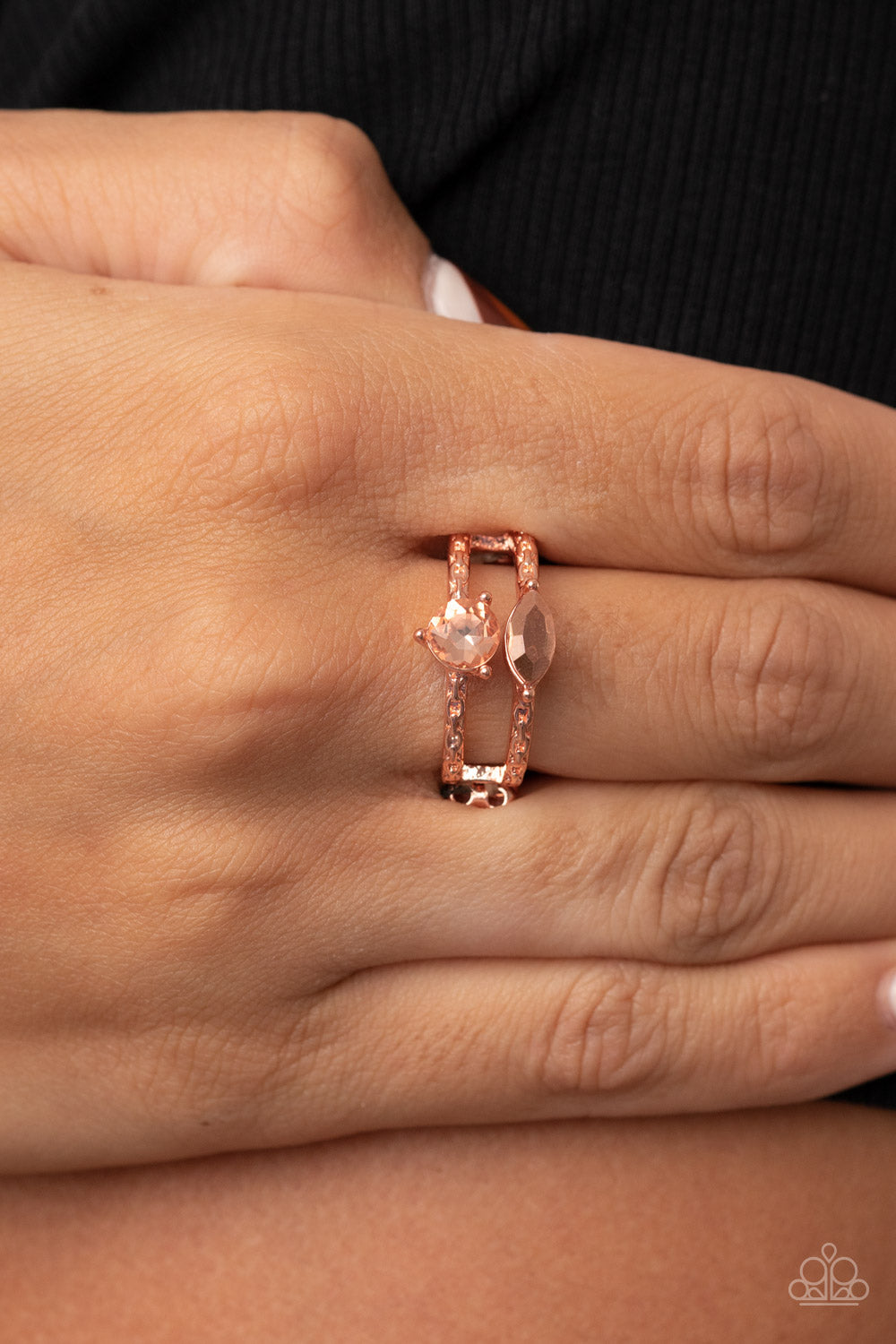 Paparazzi Embraceable Elegance - Copper Ring