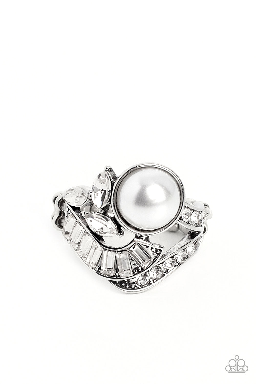 Paparazzi SELFIE-Made Millionaire - White Ring