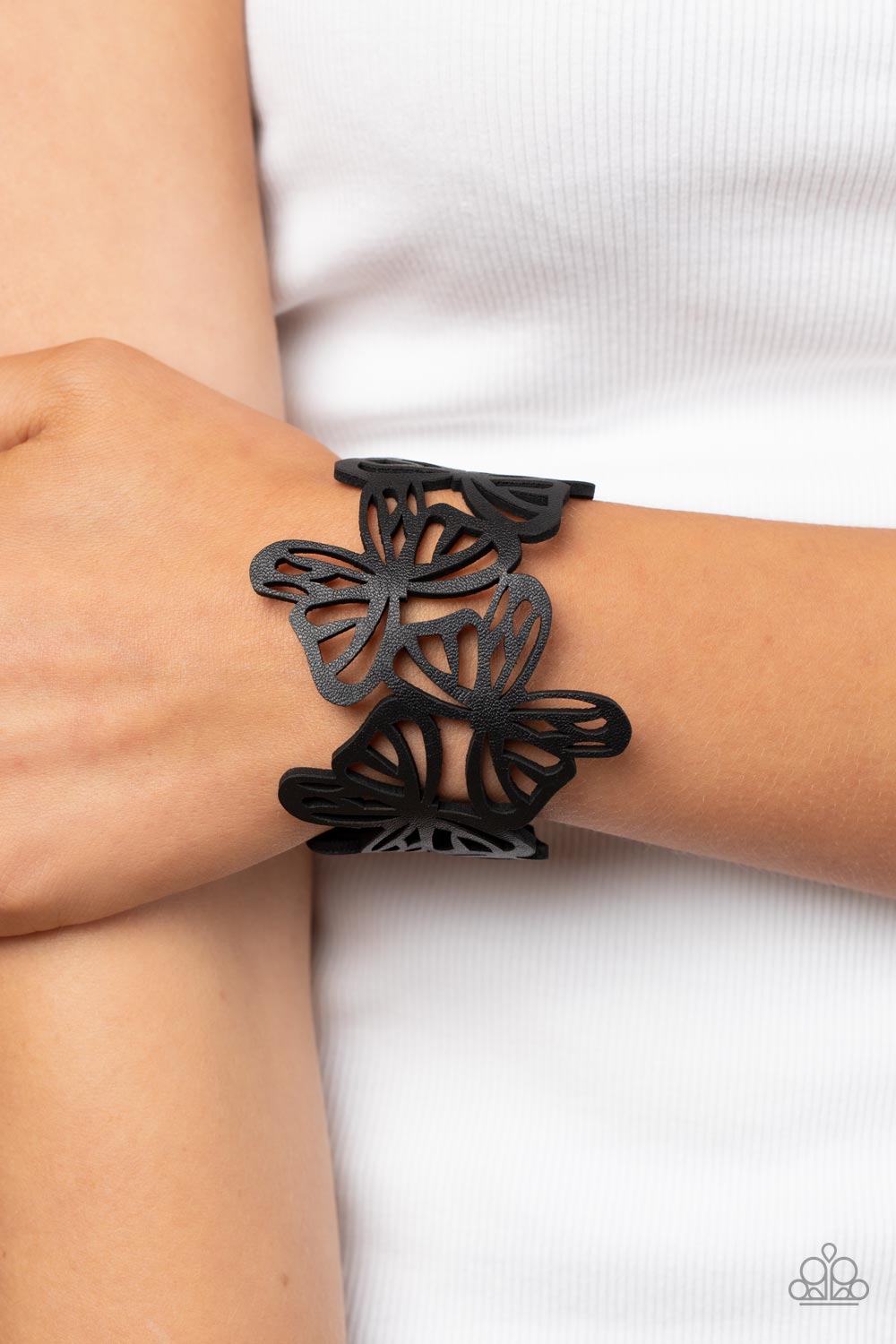 Paparazzi Butterfly Breeze - Black Bracelet