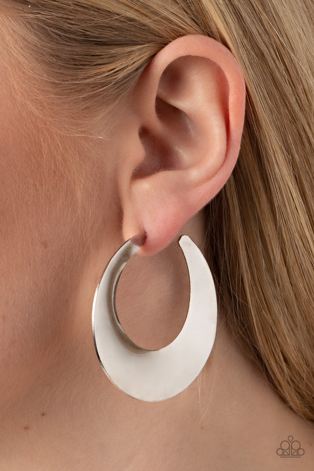Paparazzi Power Curves - Silver Earrings