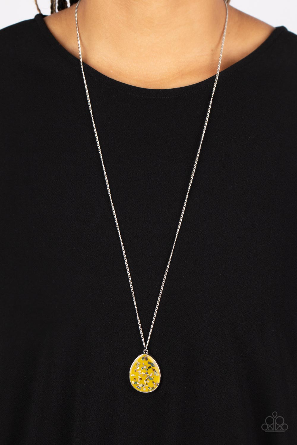 Paparazzi Shimmering Seafloors - Yellow Necklace