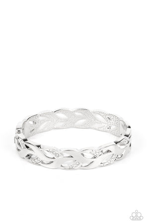 Paparazzi Editor-in-LEAF - White Bracelet