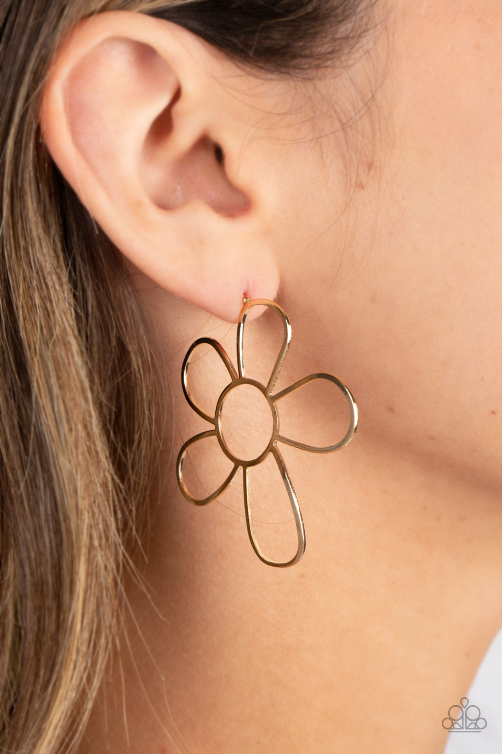 Paparazzi Rustic Rarity - Gold Earrings