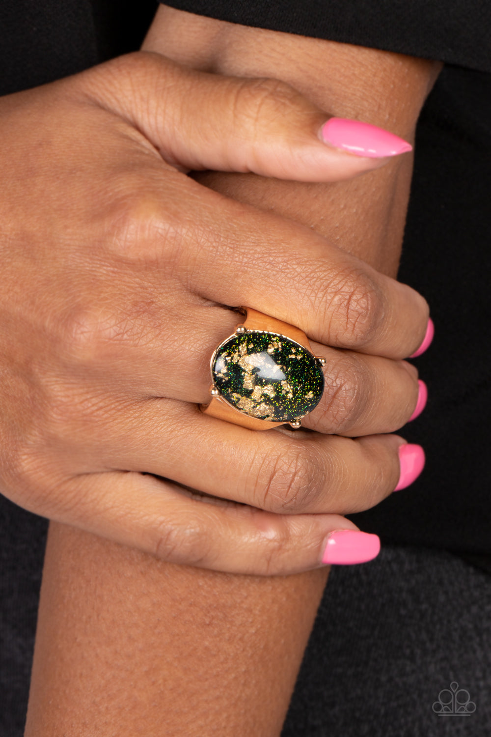 Paparazzi Gold Leaf Glam - Black Ring