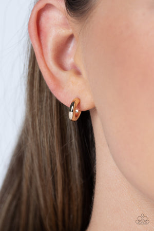 Paparazzi Catwalk Curls - Gold Mini Hoops
