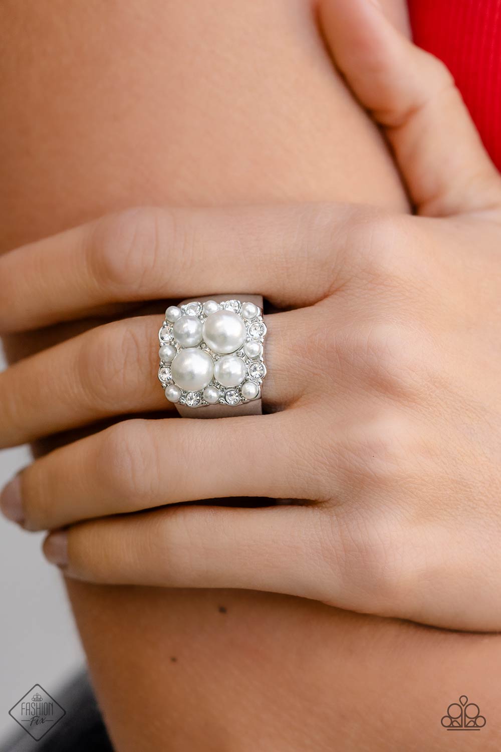 Paparazzi Opulent Overture - White Ring