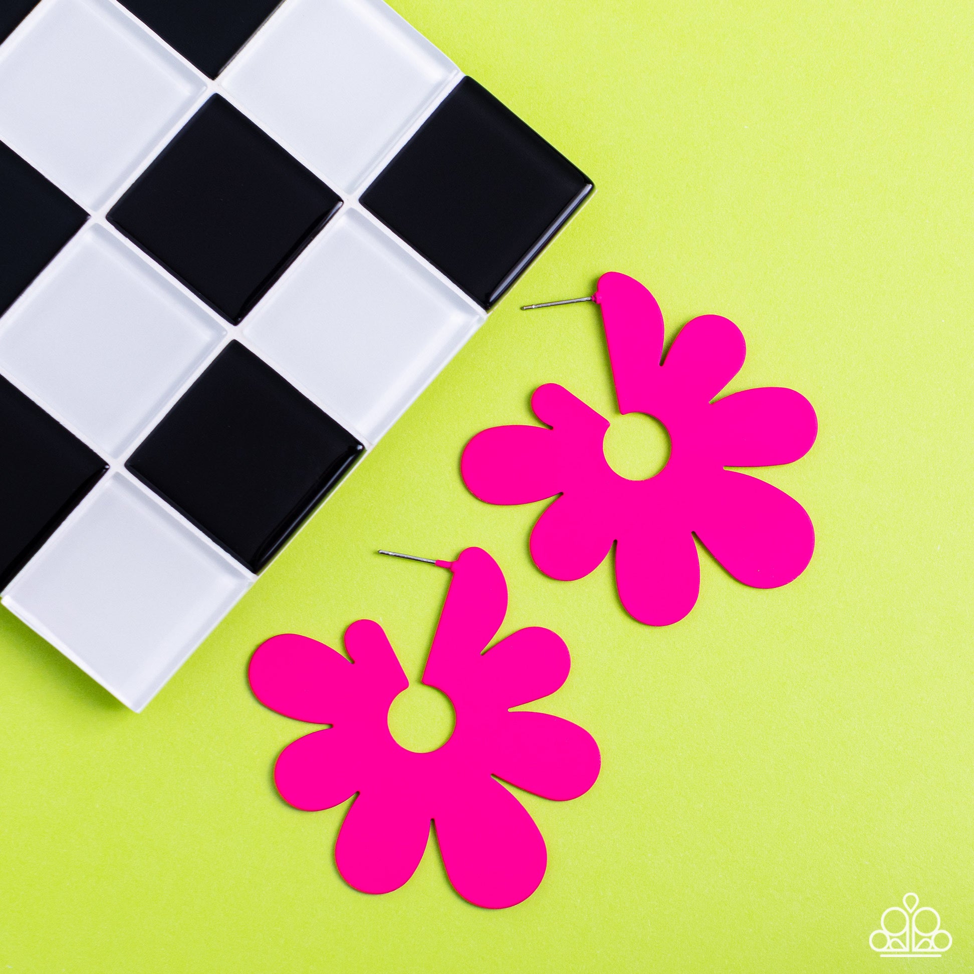 Paparazzi Flower Power Fantasy - Pink Earrings