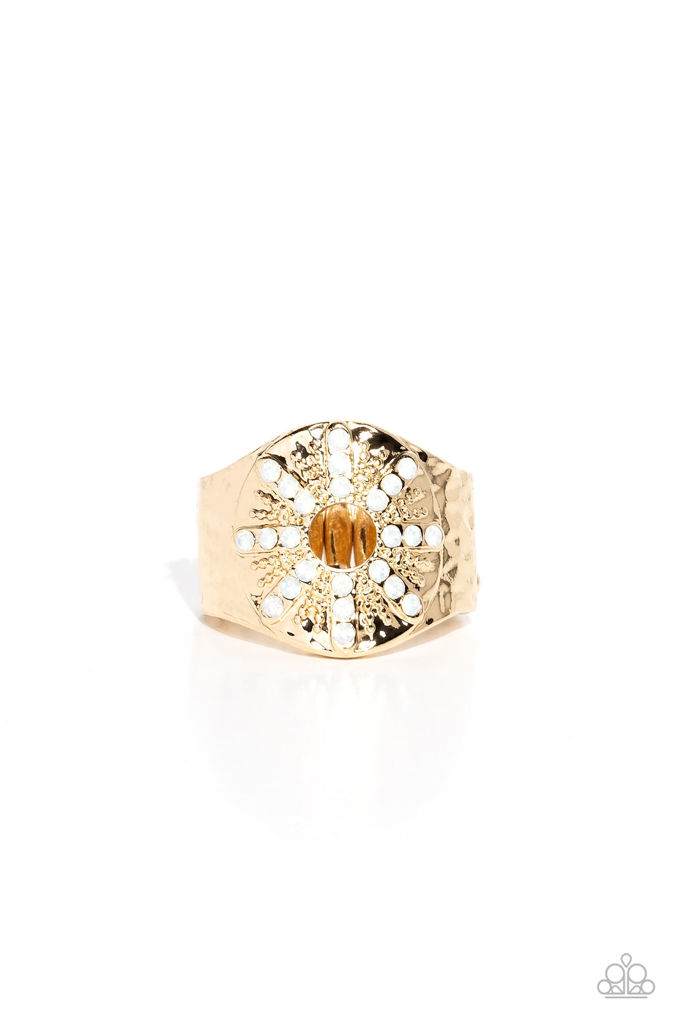 Paparazzi Stylish Sunbeams - Gold Ring