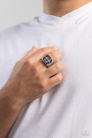 Paparazzi Adventure is Waiting - Silver Urban Ring