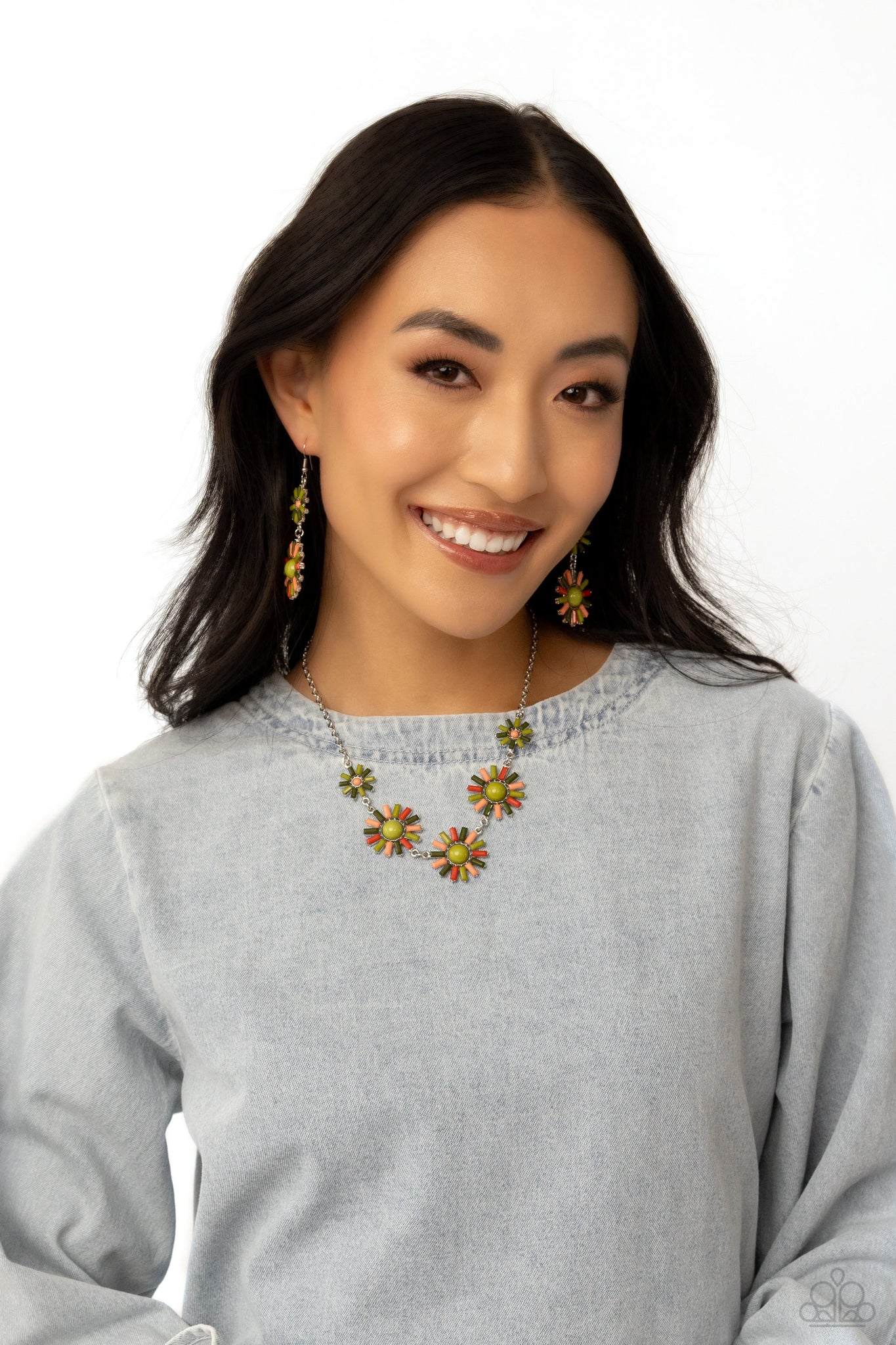 Paparazzi SUN and Fancy Free - Green Necklace