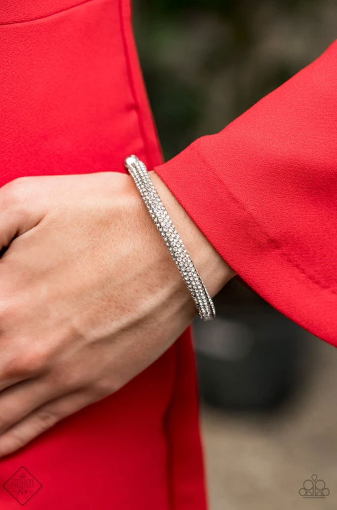Paparazzi Stageworthy Sparkle - White Bracelet