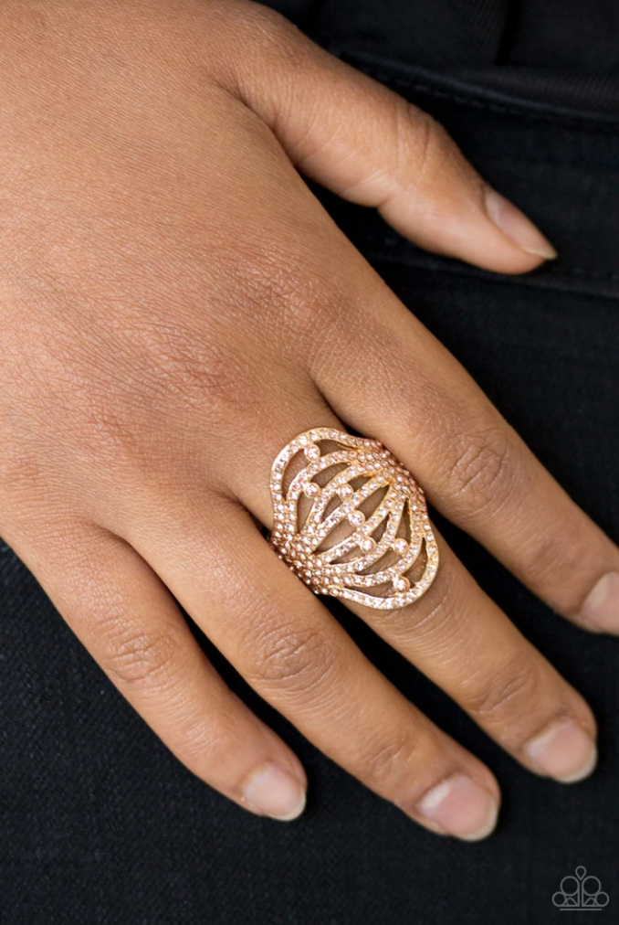 Paparazzi Stratospheric - Gold Ring