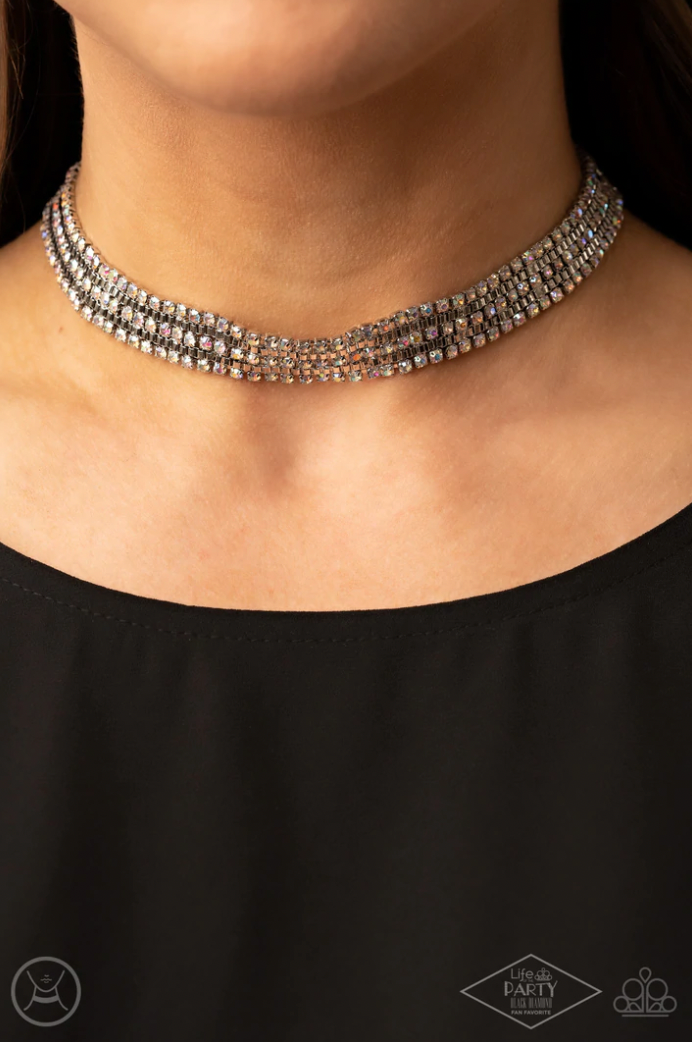 Paparazzi Full REIGN - Multi Choker