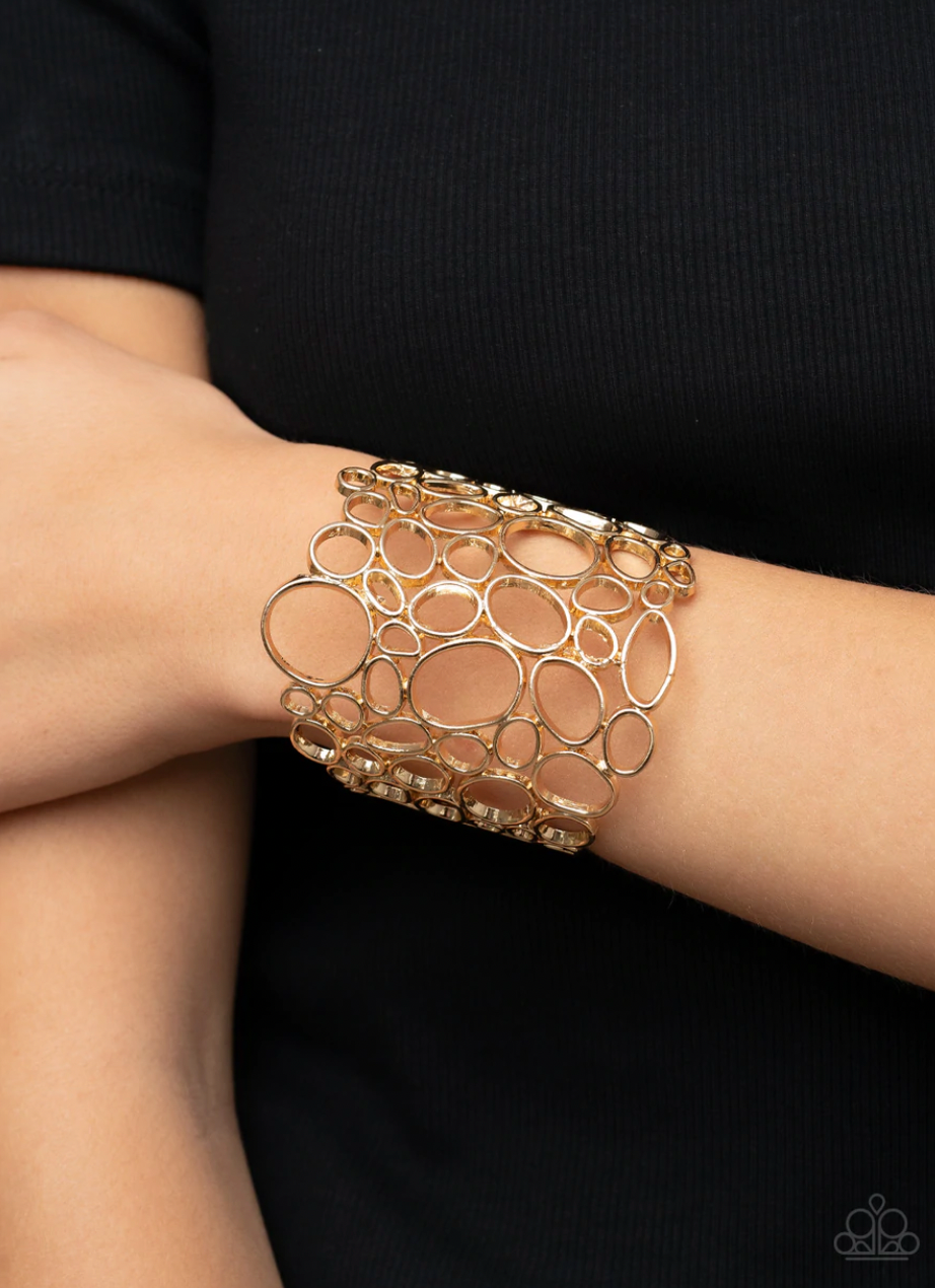 Paparazzi All Turned Around - Gold Bracelet