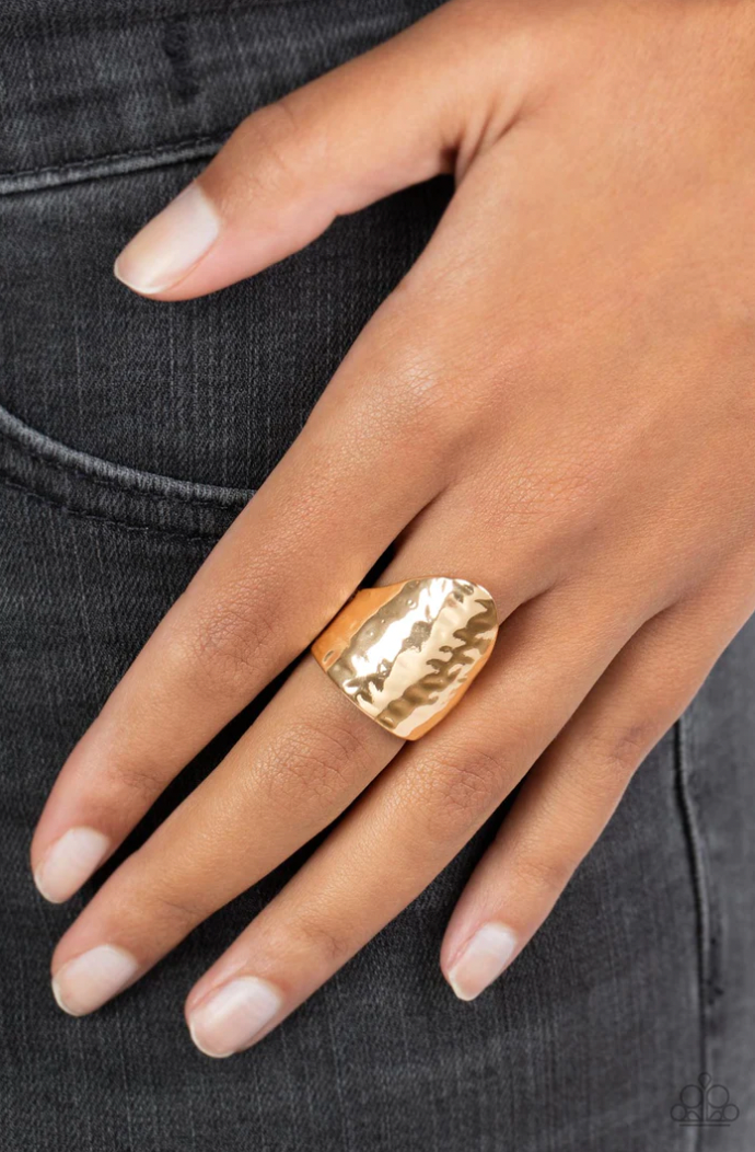Paparazzi Basic Instincts - Gold Ring