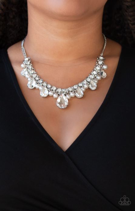 Paparazzi EMP 2020 Knockout Queen - White Necklace - Spellbound Jewelz
