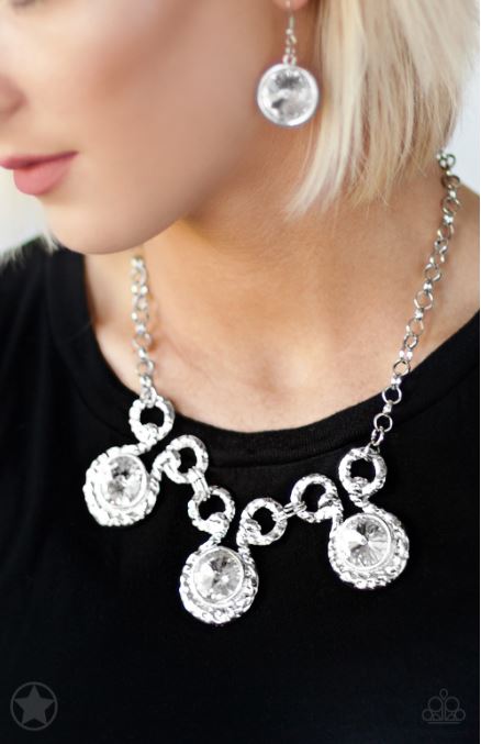 Paparazzi Hypnotized - Silver Necklace - Spellbound Jewelz