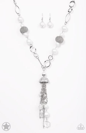 Paparazzi Designated Diva - White Necklace - Spellbound Jewelz