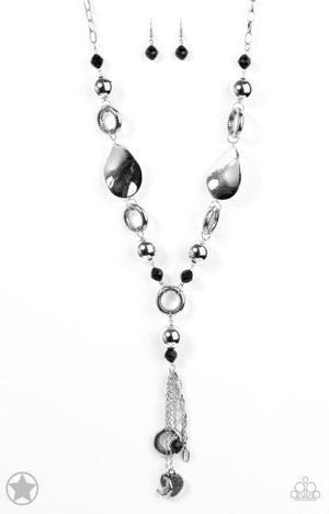 Paparazzi Total Eclipse Of the Heart Necklace - Spellbound Jewelz